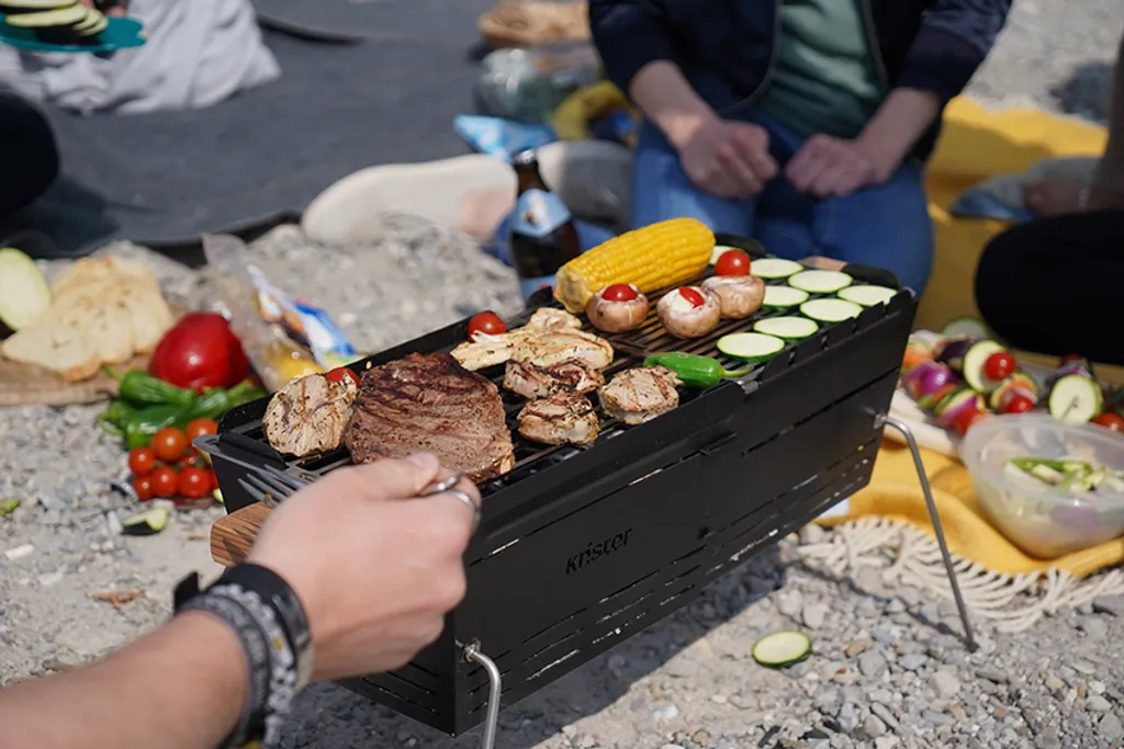 Knister Grill "Original" - Auseinanderziehbar, 28-49x20 Cm Grillfläche, 4.3kg, Stahl Feuerfest Pulverbeschichtet 22 Knister Grill "Original" - Auseinanderziehbar, 28-49x20 Cm Grillfläche, 4.3kg, Stahl Feuerfest Pulverbeschichtet – Bild 20