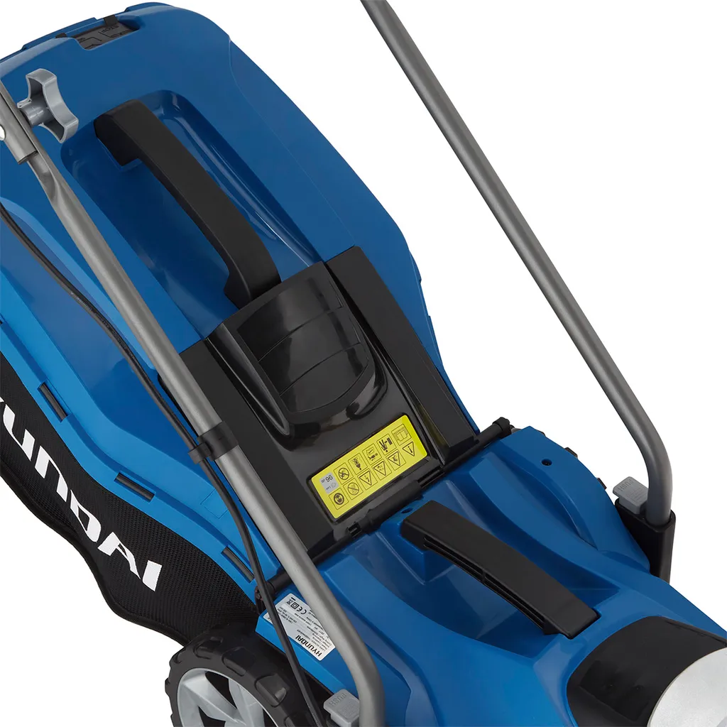 HYUNDAI Elektro-Rasenmäher LM3301E Mit Mulchfunktion (Schnittbreite 33 Cm, 5-fache Höhenverstellung 25-65 Mm, 1300W, 35L Fangkorb, , Elektro-Mäher, Mulchmäher, Mulcher) 9 HYUNDAI Elektro-Rasenmäher LM3301E Mit Mulchfunktion (Schnittbreite 33 Cm, 5-fache Höhenverstellung 25-65 Mm, 1300W, 35L Fangkorb, , Elektro-Mäher, Mulchmäher, Mulcher) – Bild 7