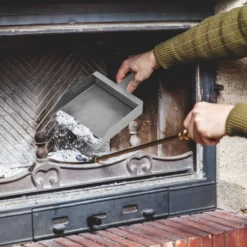 Relaxdays Ascheeimer Mit Schaufel In Silber -Günstiges Laube Lust Geschäft 14a2dcf46f11cbf5f78128f0184c3148