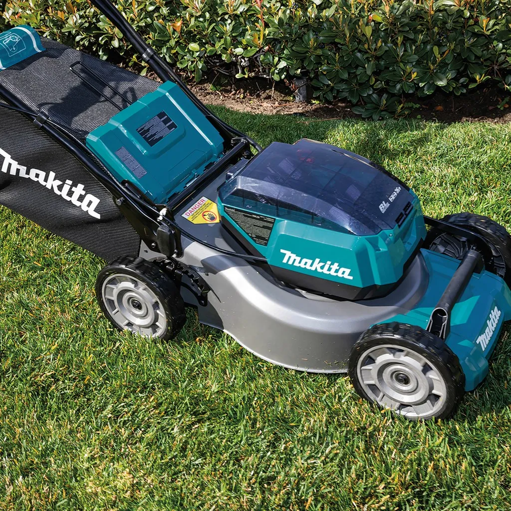 Makita DLM462PT4 Akku-Rasenmäher 17 Makita DLM462PT4 Akku-Rasenmäher – Bild 15