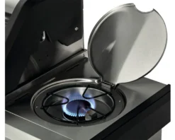 Gasgrill Enders Kansas II Pro 4 SIK Profi Turbo 153 X 64 X 118 Cm 4 Brenner + Rückbrenner + Seitenbrenner Silber Inkl. Deckelthermometer, Fettauffangschale, Grillrost, Hochleistungshitzezone, Warmhalterost, Seitenablage Grillrost -Günstiges Laube Lust Geschäft 1effa024c6d44fa732a8de2af91d0995