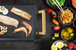 Bestron Elektrischer Tischgrill, XXXL Plancha-/Teppanyaki-Grillplatte Mit Antihaftbeschichtung, Grillspaß Für Bis Zu 10 Personen, Extra Lange Grillfläche, 2.000 Watt, Farbe: Schwarz 16 Bestron Elektrischer Tischgrill, XXXL Plancha-/Teppanyaki-Grillplatte Mit Antihaftbeschichtung, Grillspaß Für Bis Zu 10 Personen, Extra Lange Grillfläche, 2.000 Watt, Farbe: Schwarz -Günstiges Laube Lust Geschäft 248239051cc68d7060223feb7911033b