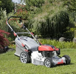 Ikra Benzinrasenmäher "Tonino-Lamborghini" PL 5316 TL (mit Radantrieb, Motorleistung 2,51 KW, Schnitthöhe: 25-90 Mm, Mähsystem: Fangen, Mulchen, Seitenauswurf Und Heckauswurf, Fangkorb: 70 L) -Günstiges Laube Lust Geschäft 2ef3b7b85a167bf7b683a29a60a05152