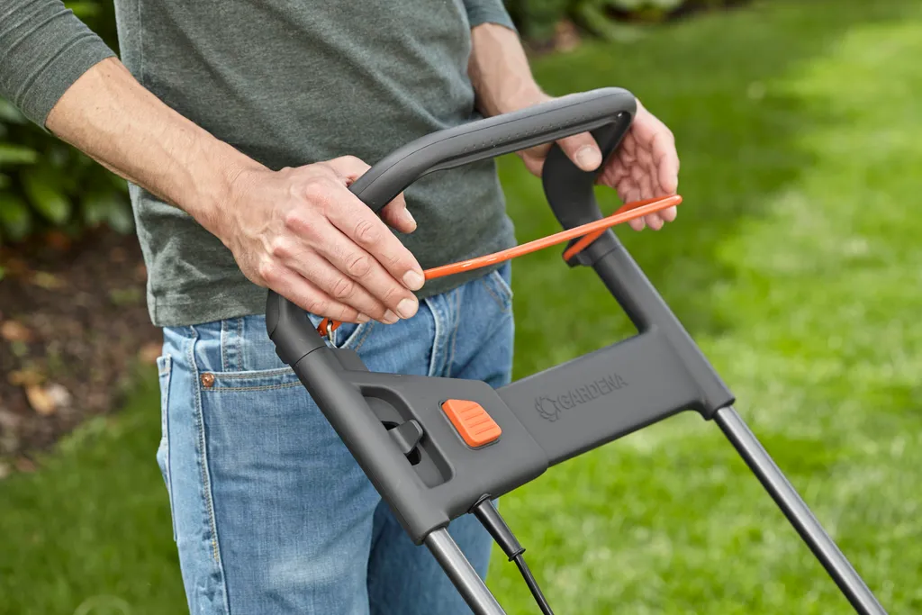 GARDENA Elektro-Rasenmäher PowerMax 1800/42 05042-20 8 GARDENA Elektro-Rasenmäher PowerMax 1800/42 05042-20 – Bild 7