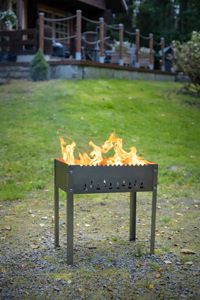 MUSTANG Schaschlik Grill | Holzkohlegrill | Gartengrill 50x30x50cm | Inkl. 6 Spieße 4 MUSTANG Schaschlik Grill | Holzkohlegrill | Gartengrill 50x30x50cm | Inkl. 6 Spieße – Bild 2