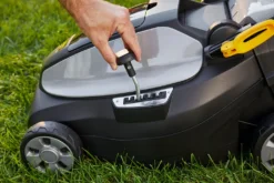 Akku-Rasenmäher AL1 3820 Li - Inkl. 2x 4 Ah Akkus U. 1x Doppel-Ladegerät -Günstiges Laube Lust Geschäft 7fba5c28687dbdb36af0128ff28537c2