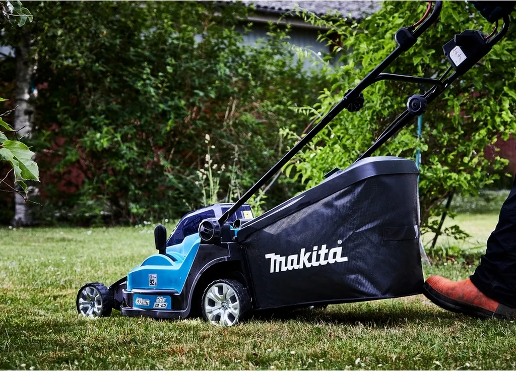 Makita 2x 18V Akku-Rasenmäher DLM432PT2 | 2x Akku 5.0 Ahmit Doppelladegerät 8 Makita 2x 18V Akku-Rasenmäher DLM432PT2 | 2x Akku 5.0 Ahmit Doppelladegerät – Bild 6