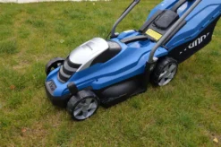 HYUNDAI Elektro-Rasenmäher LM3301E Mit Mulchfunktion (Schnittbreite 33 Cm, 5-fache Höhenverstellung 25-65 Mm, 1300W, 35L Fangkorb, , Elektro-Mäher, Mulchmäher, Mulcher) 18 HYUNDAI Elektro-Rasenmäher LM3301E Mit Mulchfunktion (Schnittbreite 33 Cm, 5-fache Höhenverstellung 25-65 Mm, 1300W, 35L Fangkorb, , Elektro-Mäher, Mulchmäher, Mulcher) -Günstiges Laube Lust Geschäft bbad41803c919a65907002948ac7283e