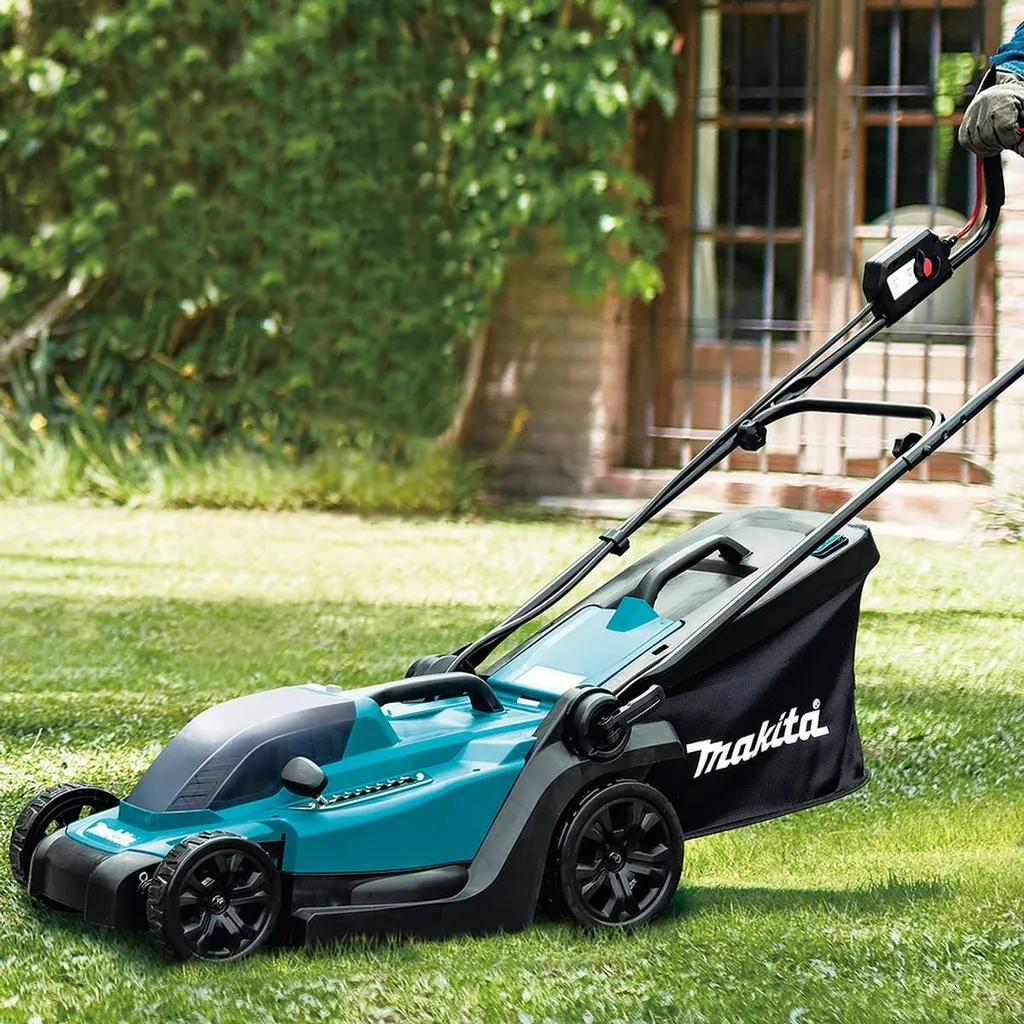 Makita® Akku-Rasenmäher 18 V 33 Cm 30 Liter - DLM330Z 12 Makita® Akku-Rasenmäher 18 V 33 Cm 30 Liter - DLM330Z – Bild 10